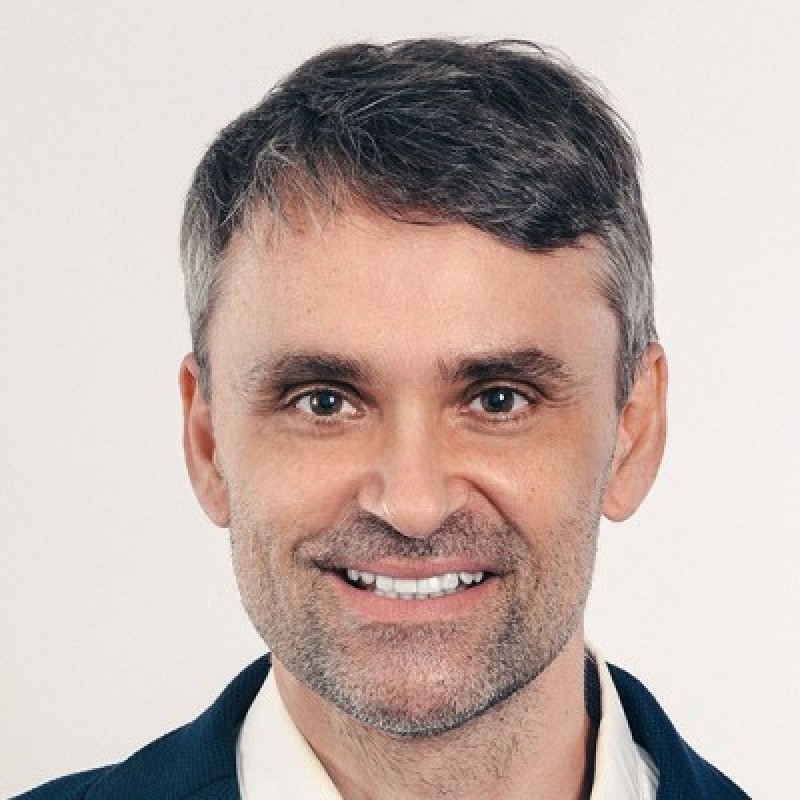Rasto Hlavac, Serial Entrepreneur | Founder of Minit (Acq. by Microsoft) & Gradient ECM (Acq. by Chronos Group) | B2B Tech Investor & Advisor